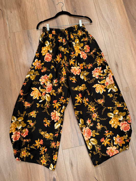 Black floral Barrel leg pants